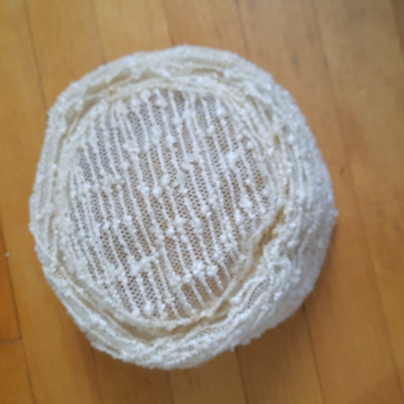 Vintage pillbox hat - Picture 2 of 4